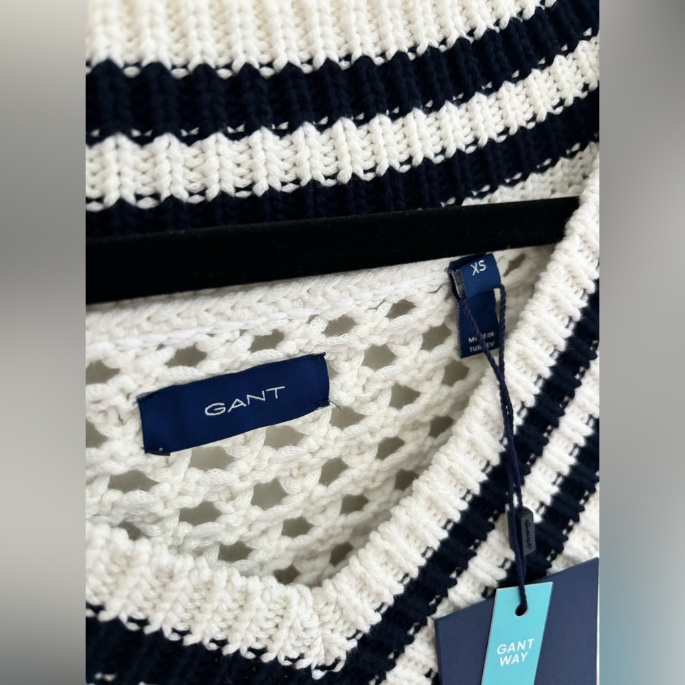 Gant White Knit V Neck Sweater NWT - Picture 10 of 11